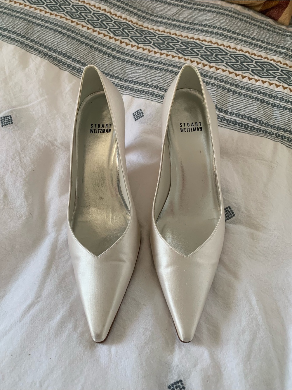 Stuart Weitzman Pearl White Pointed-Toe Kitten Heels